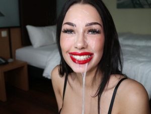 Shaiden Porno Video: ROTE LIPPEN saugen dich leer ;)
