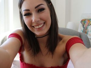 Shaiden Porno Video: Wunschvideo: Füße und Schuhe + eincremen